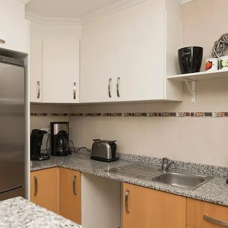 Casa Junto Golf La Sella Y Centro Budista Sakya *