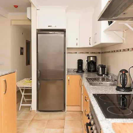 Casa Junto Golf La Sella Y Centro Budista Sakya Apartment *